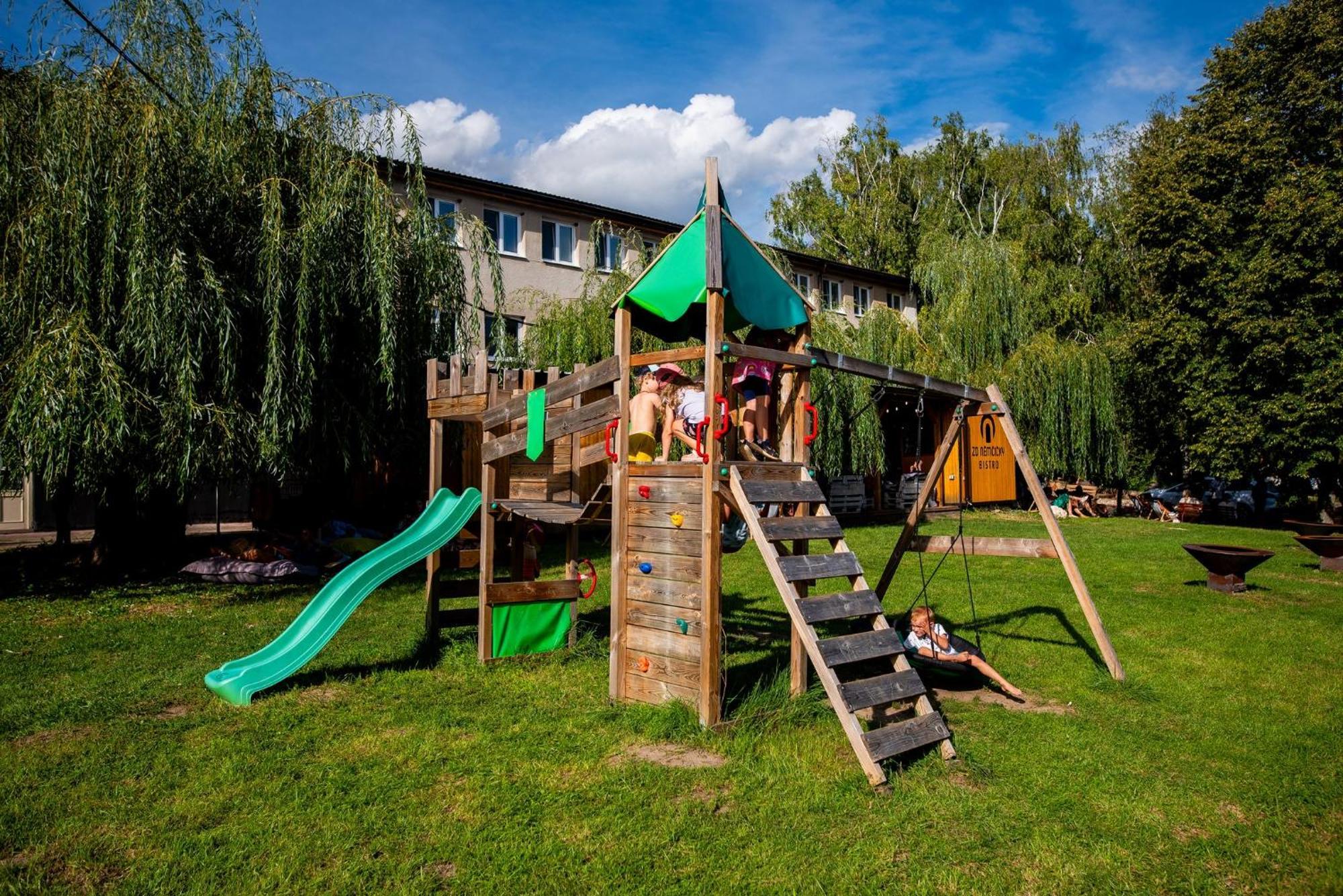 Ubytovani Ve Vinarstvi Zd Nemcicky Kültér fotó